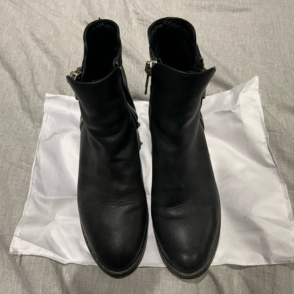 STEVE MADDEN BOOTIES - Picture 3 of 3